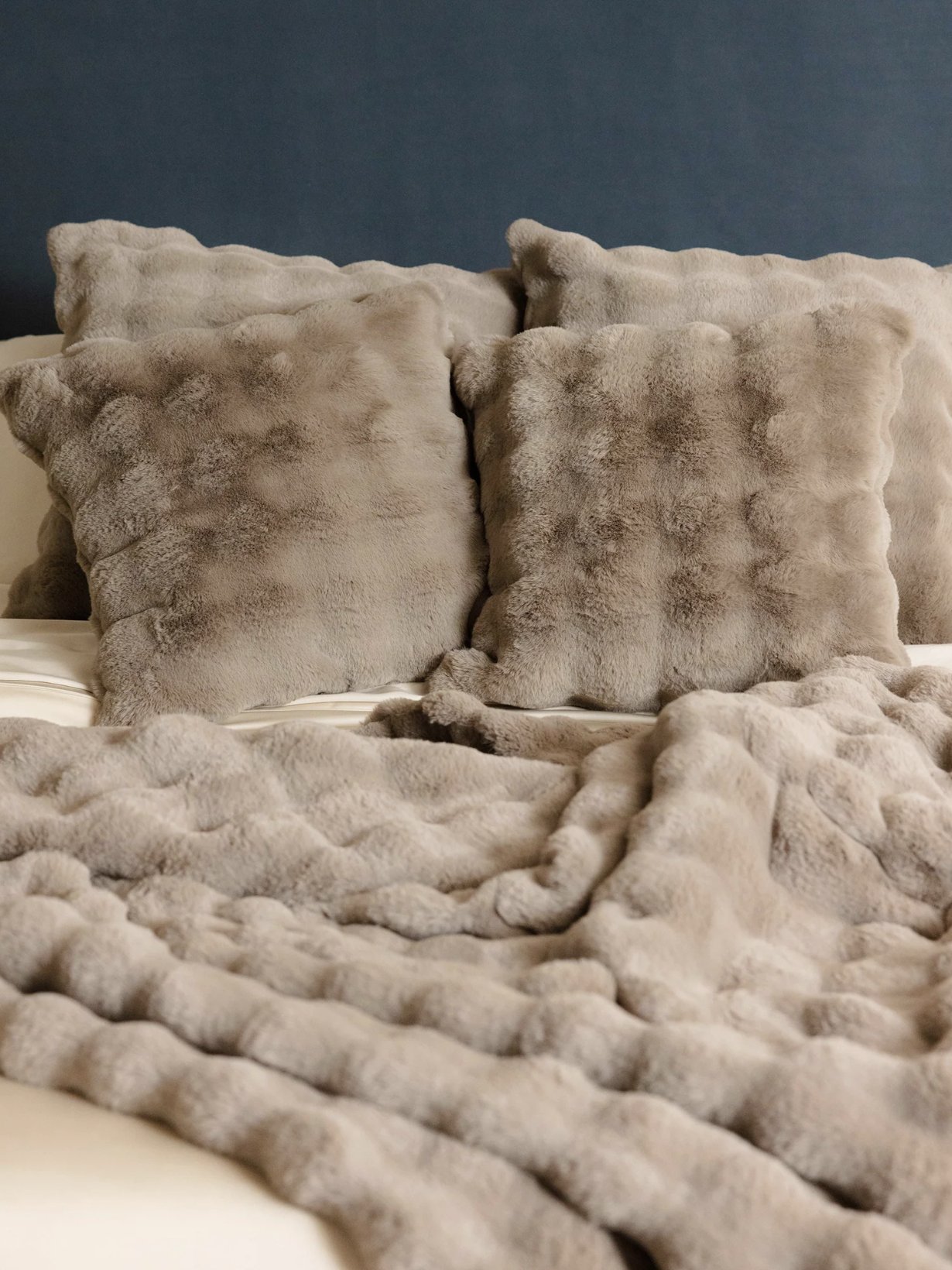 BubbleCuddleBlanket_Walnut2