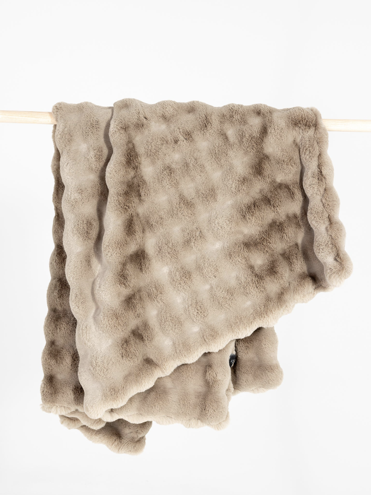 BubbleCuddleBlanket_Walnut3