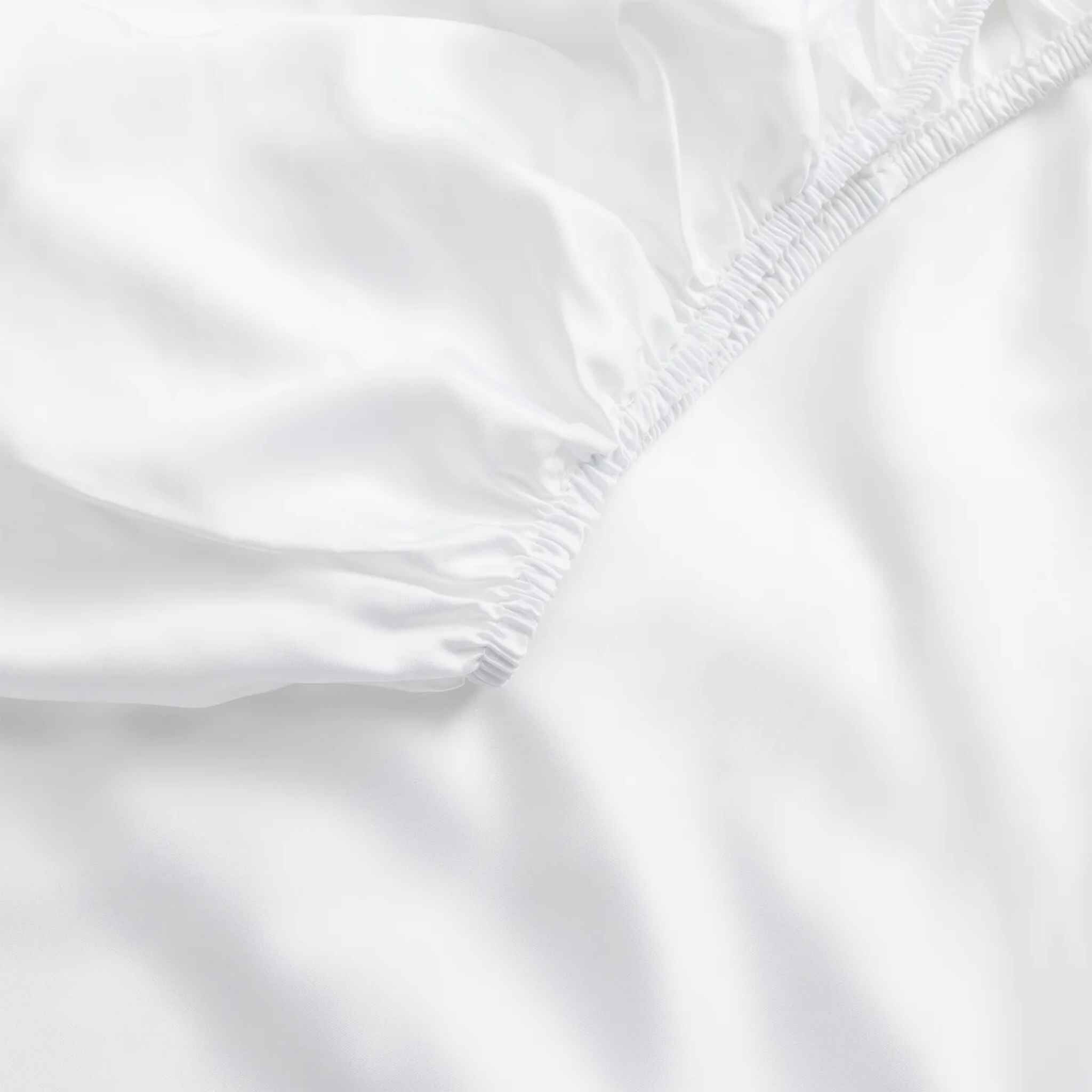 white fitted sheets1