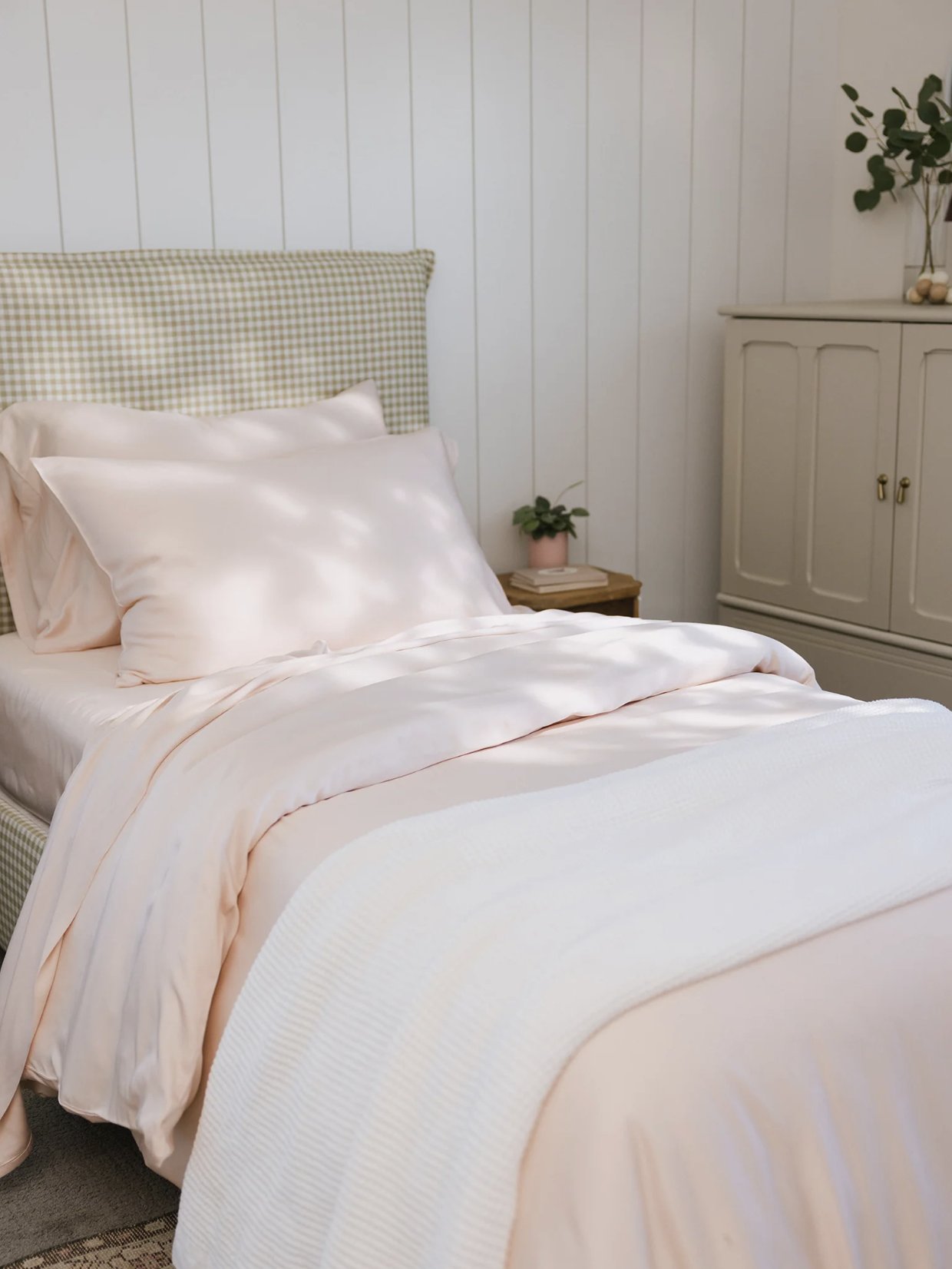 Peony Bamboo Bed Sheet Set